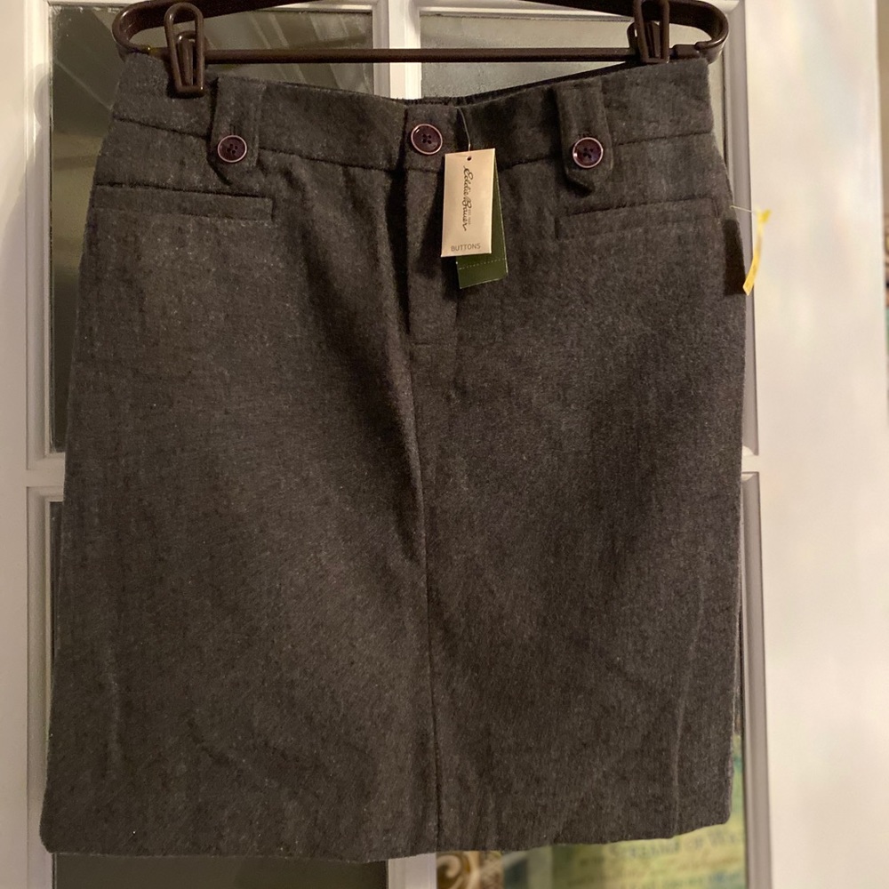 NWT Whoa Eddie Bauer skirt. Dark gray size 2